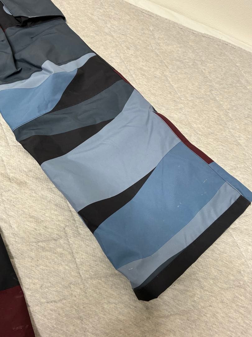 スノーボードウエア  ドープ スキーウエア 迷彩 紺色