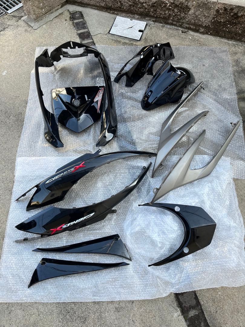 シグナスX 3型 カウル 外装一式 SE44J ブラック