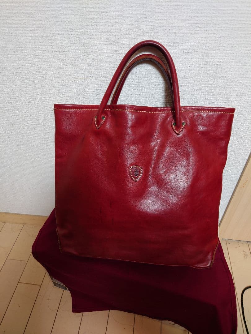T*A様 フェリージ　オールレザートート　赤