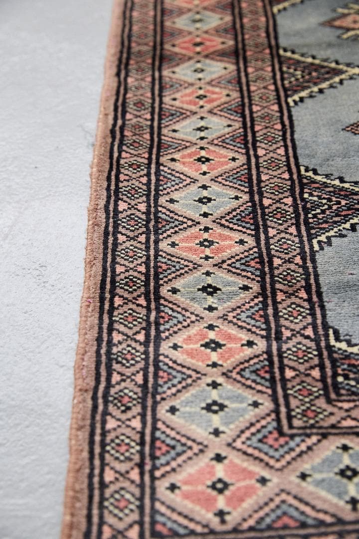 ヴィンテージラグ　トライバルラグ　パキスタン産（100×63cm）青　茶　グレー