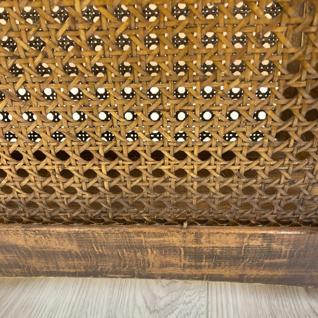 【カリモク】コロニアル　マガジンラック付き サイドテーブル