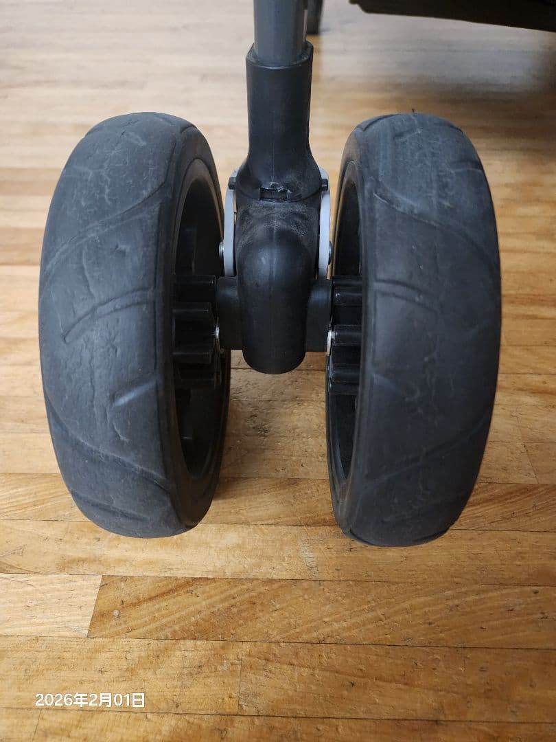 カトージ（KATOJI）の二人乗りベビーカー+付属の未使用レインカバー付き！！