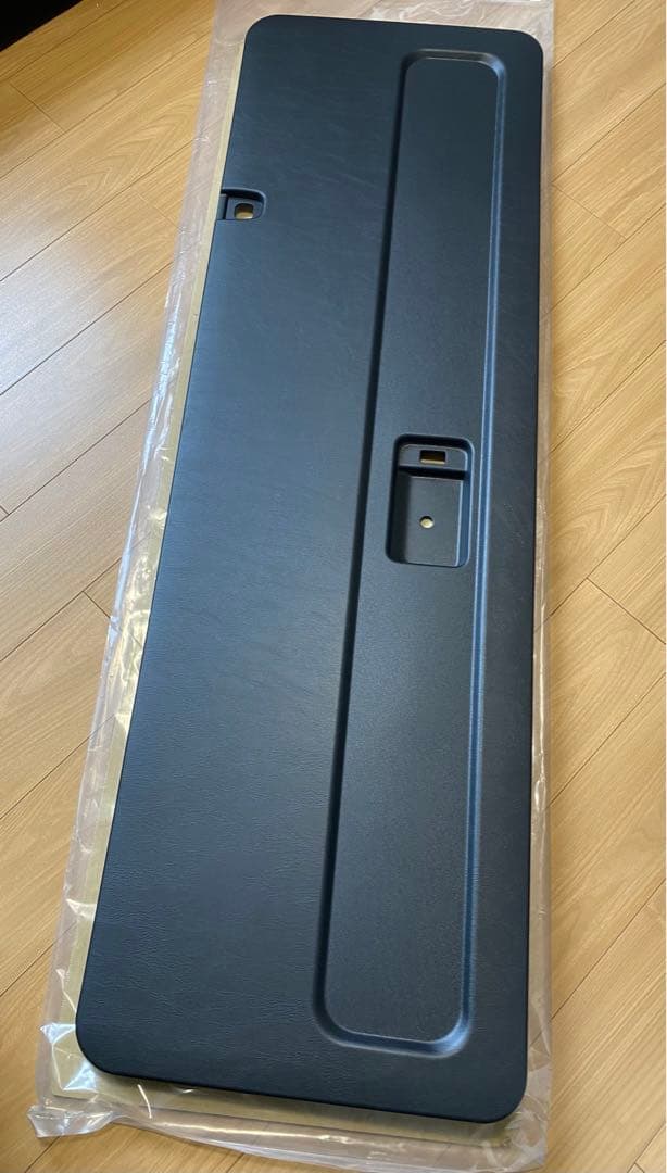 ハイエース200系 ワイド バックドア内張り バックドアトリムカバー 純正 新品