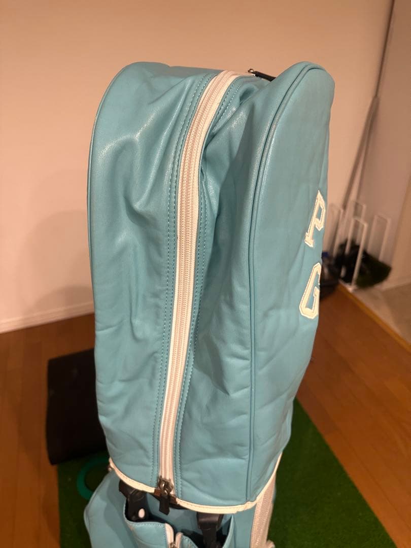 パーリーゲイツ　レディース　キャディーバッグとヘッドカバー2個