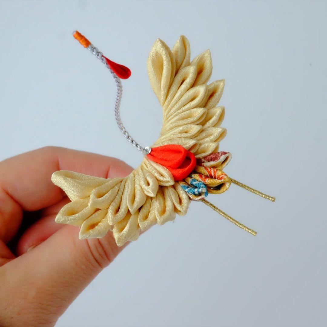 ちょい足しにも】正絹・淡金色の鶴の髪飾り7かんざし成人式卒業式和装ヘア和モダン