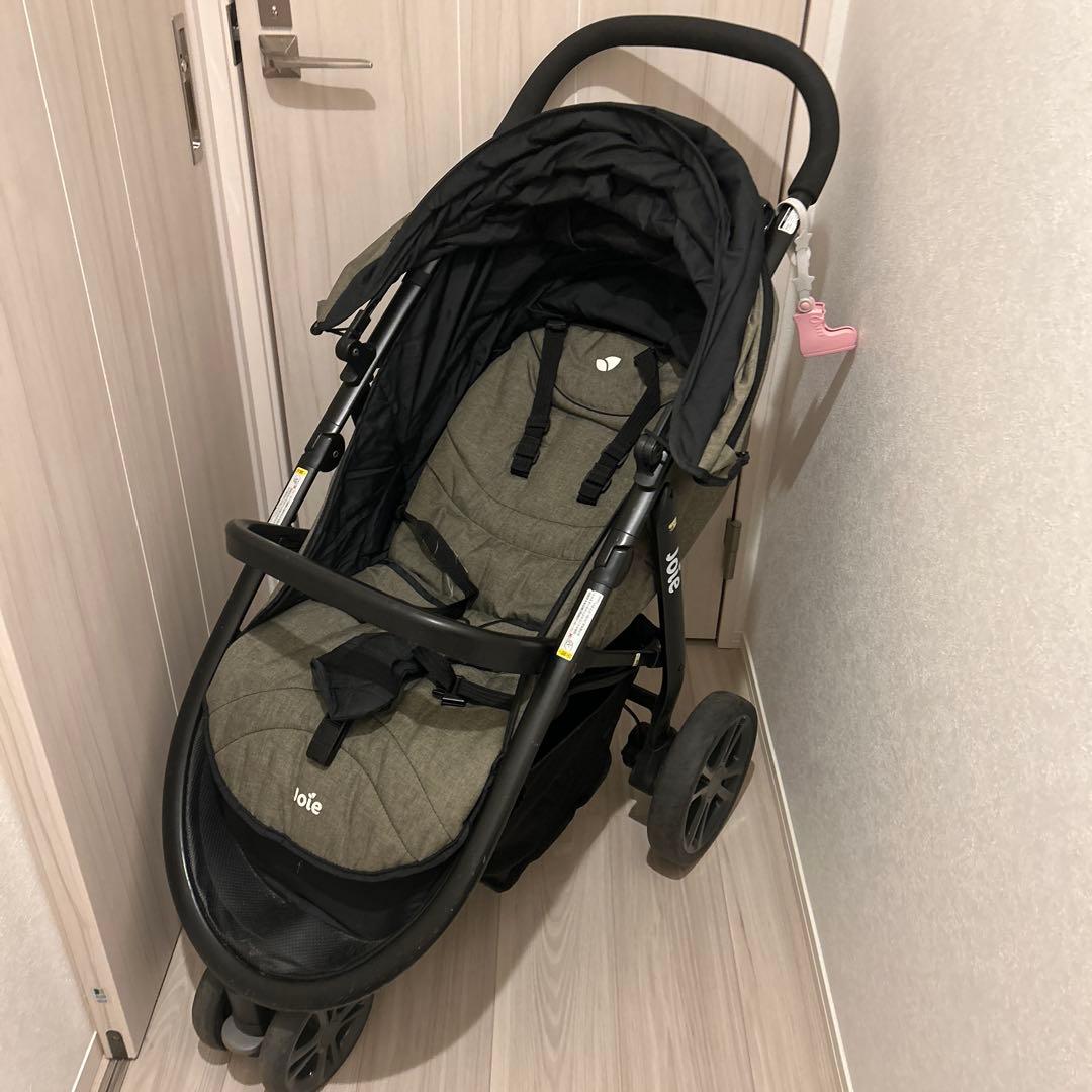 引き取り歓迎！レインカバーとうまけつき。Joie ベビーカー グリーン タイヤ大