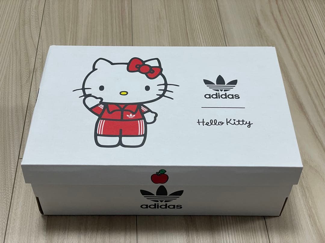 アディダス サンリオ ハローキティ スタンスミス スニーカー 24.0cm