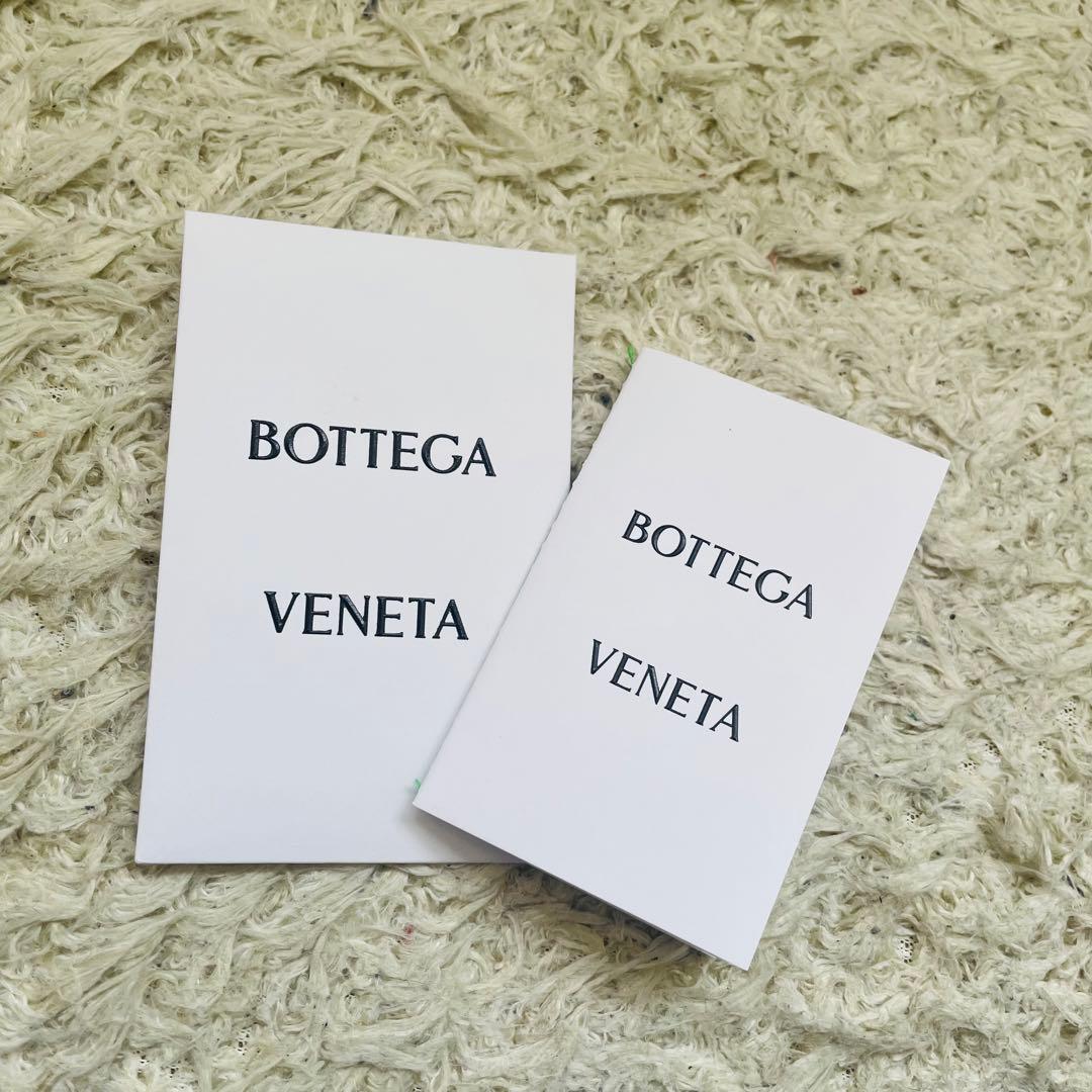 【未使用級】ボッテガヴェネタ　カードケース　小銭入れ　マキシ　イントレ　レザー