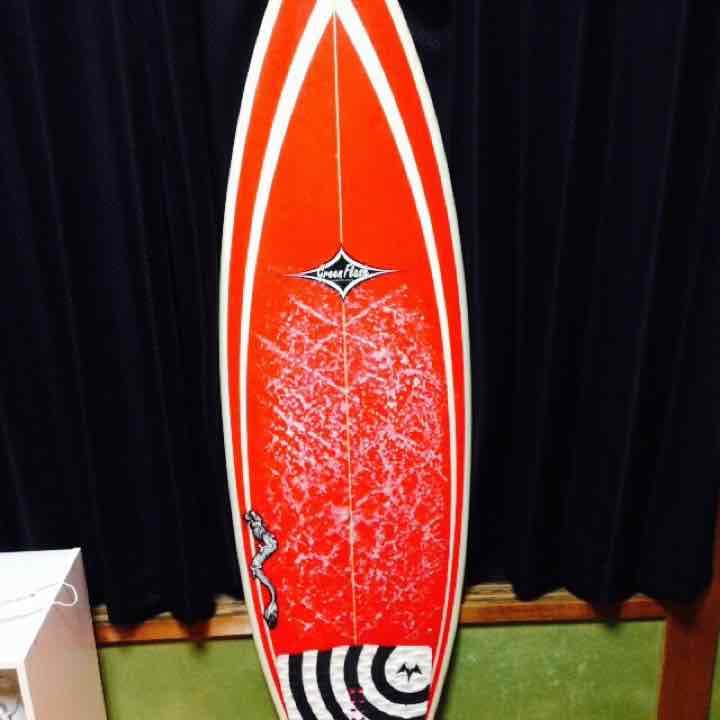 サーフボード ショート