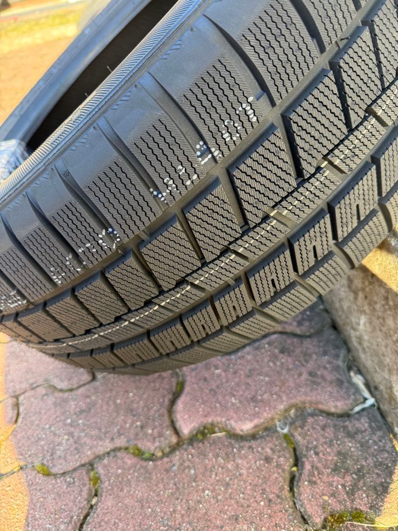 新品 スタッドレスタイヤ BOTO BS68 235/50R18 101H XL