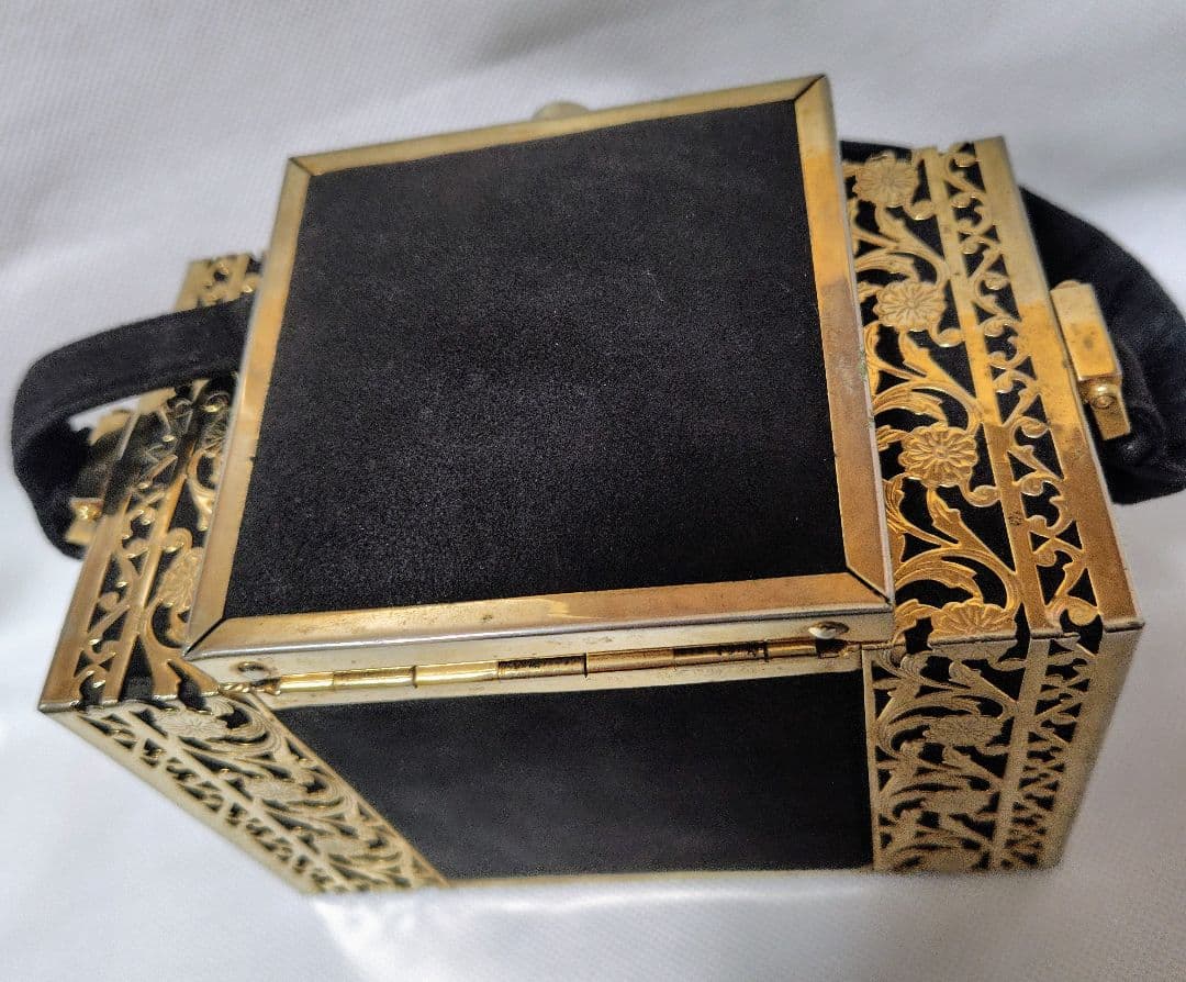 西洋アンテ−クバック