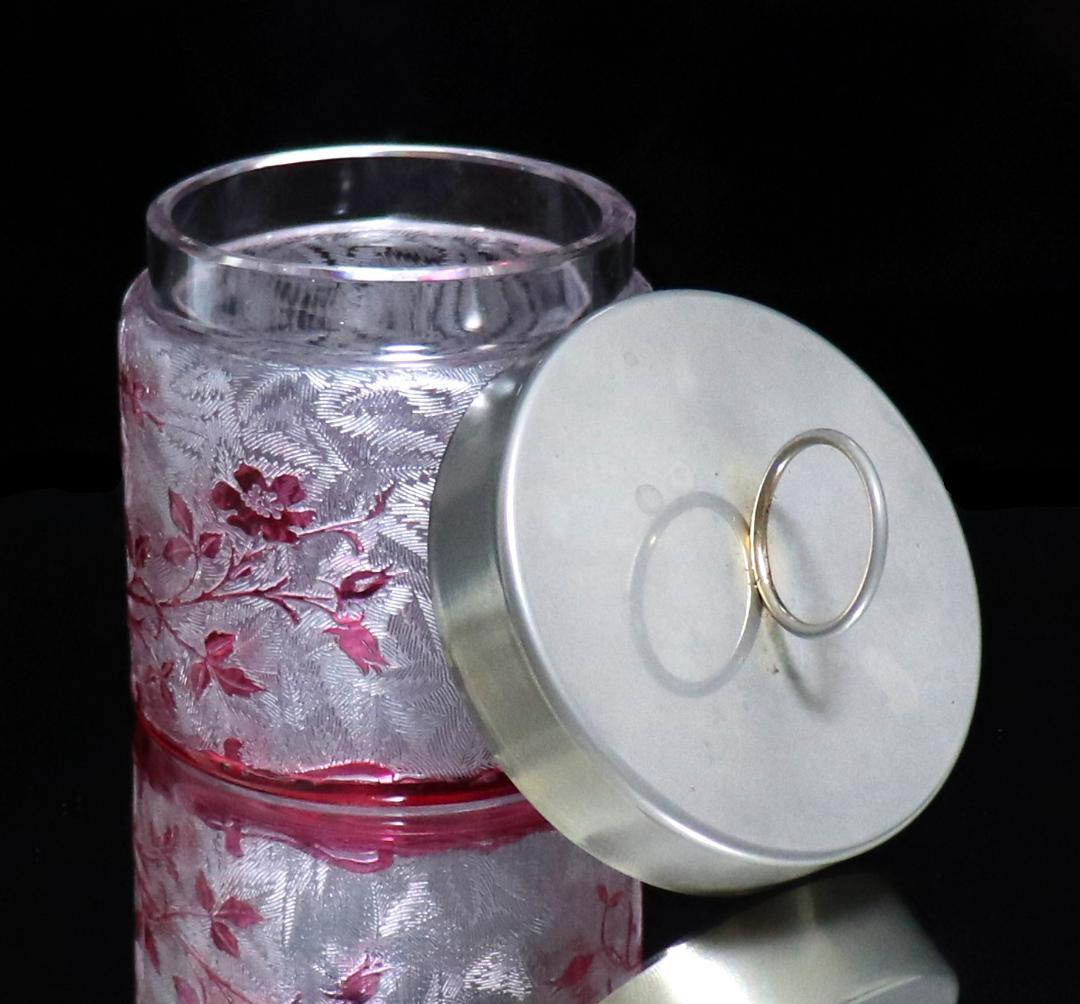 オールド・バカラ 桃色被せガラス 野薔薇 蓋物 ボンボニエール エグランチエ