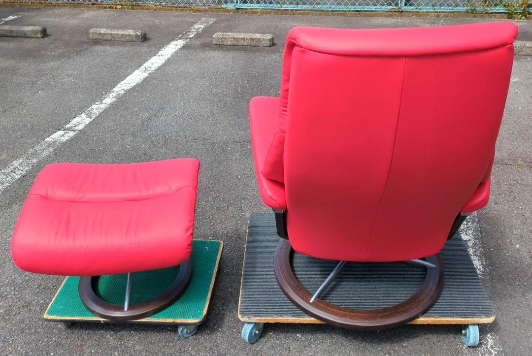 〈セット販売〉エコーネス ストレスレスチェア 赤 正規品 ① オットマン