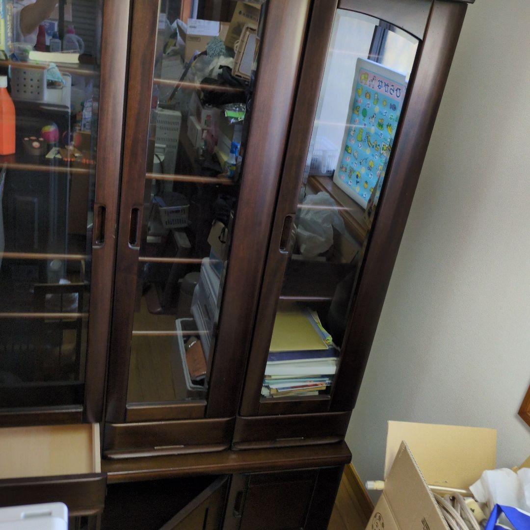 【早くお譲りします、送料のみです】木製本棚 ガラス扉付き ダークブラウン