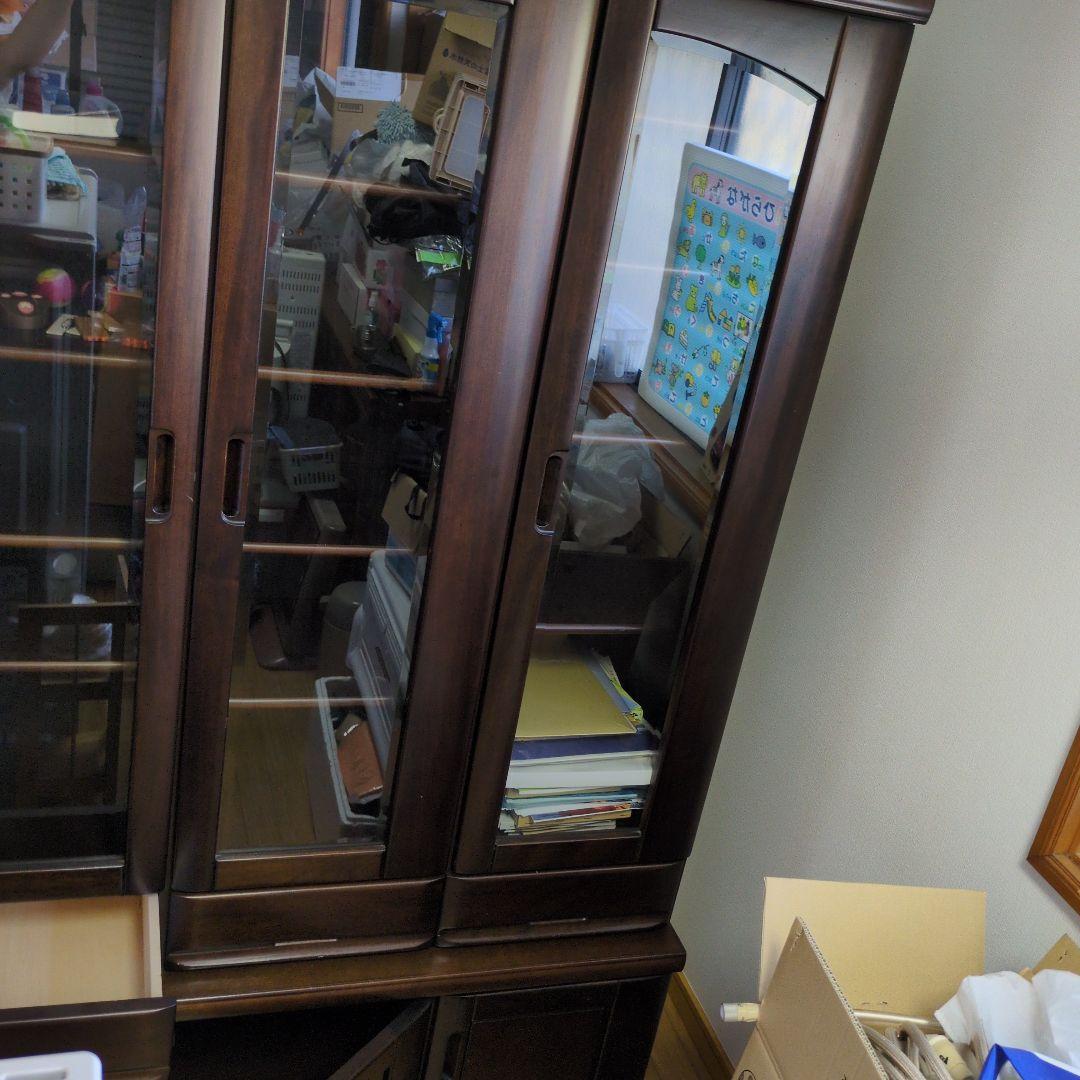 【早くお譲りします、送料のみです】木製本棚 ガラス扉付き ダークブラウン