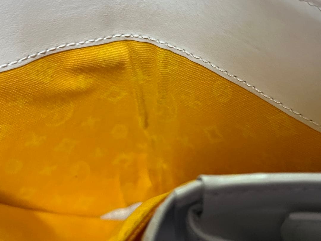 CASTELBAJAC ハローキティ財布