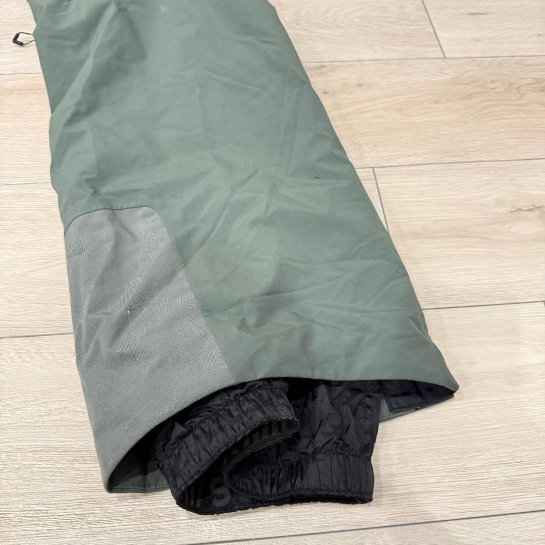 686 シックスエイトシックス GORE-TEX GT 24-25モデル　スノボ