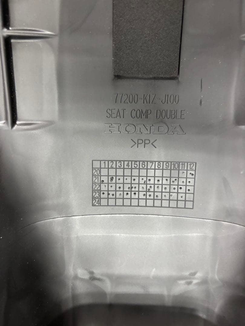 TWR製 PCX125用/PCX160用純正ベース加工 ローダウンカスタムシート