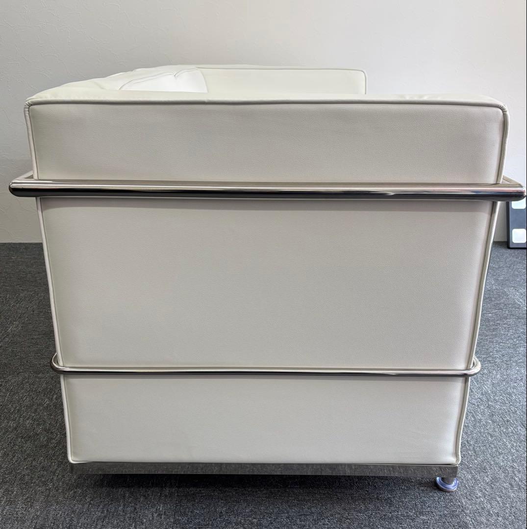 ル・コルビジェ リプロダクト 2人掛け LC2 ソファ ホワイトレザー