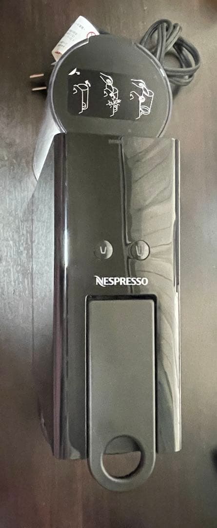 未使用ネスプレッソ コーヒーメーカー エッセンサ ミニ