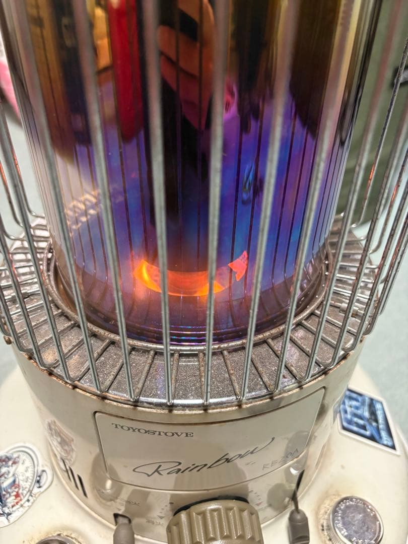 TOYOSTOVE Rainbow ストーブ ホワイト　カバー付き