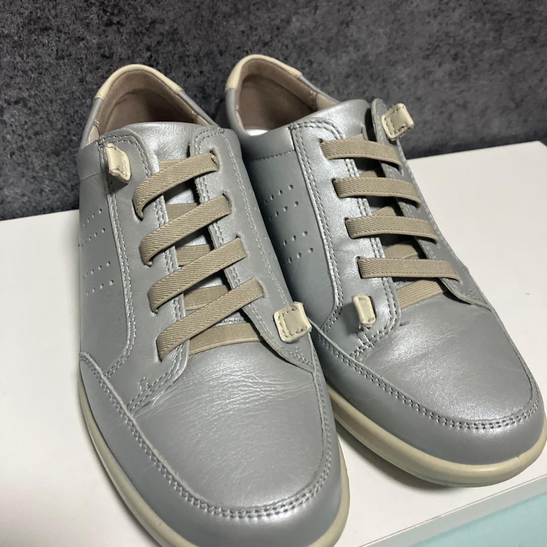 ACHILLES SORBO シルバー スニーカー　24.0