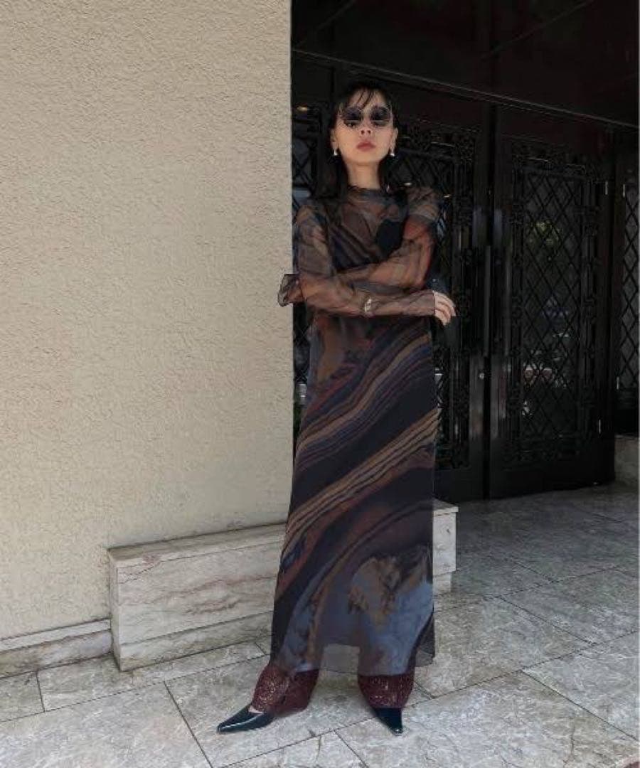 AMERI CROOKED STRATUM SHEER DRESS 完売品