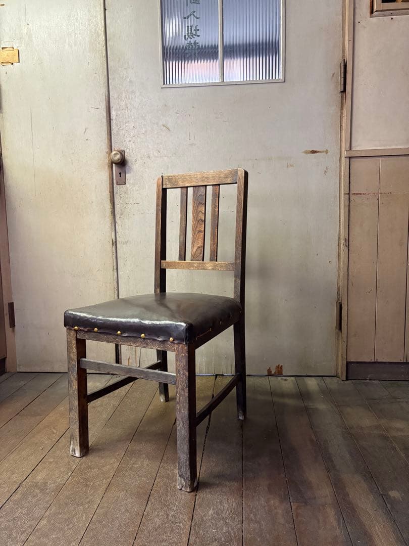 昭和レトロ　木製イス　レトロチェア　ビンテージチェア　レザー　アンティークチェア