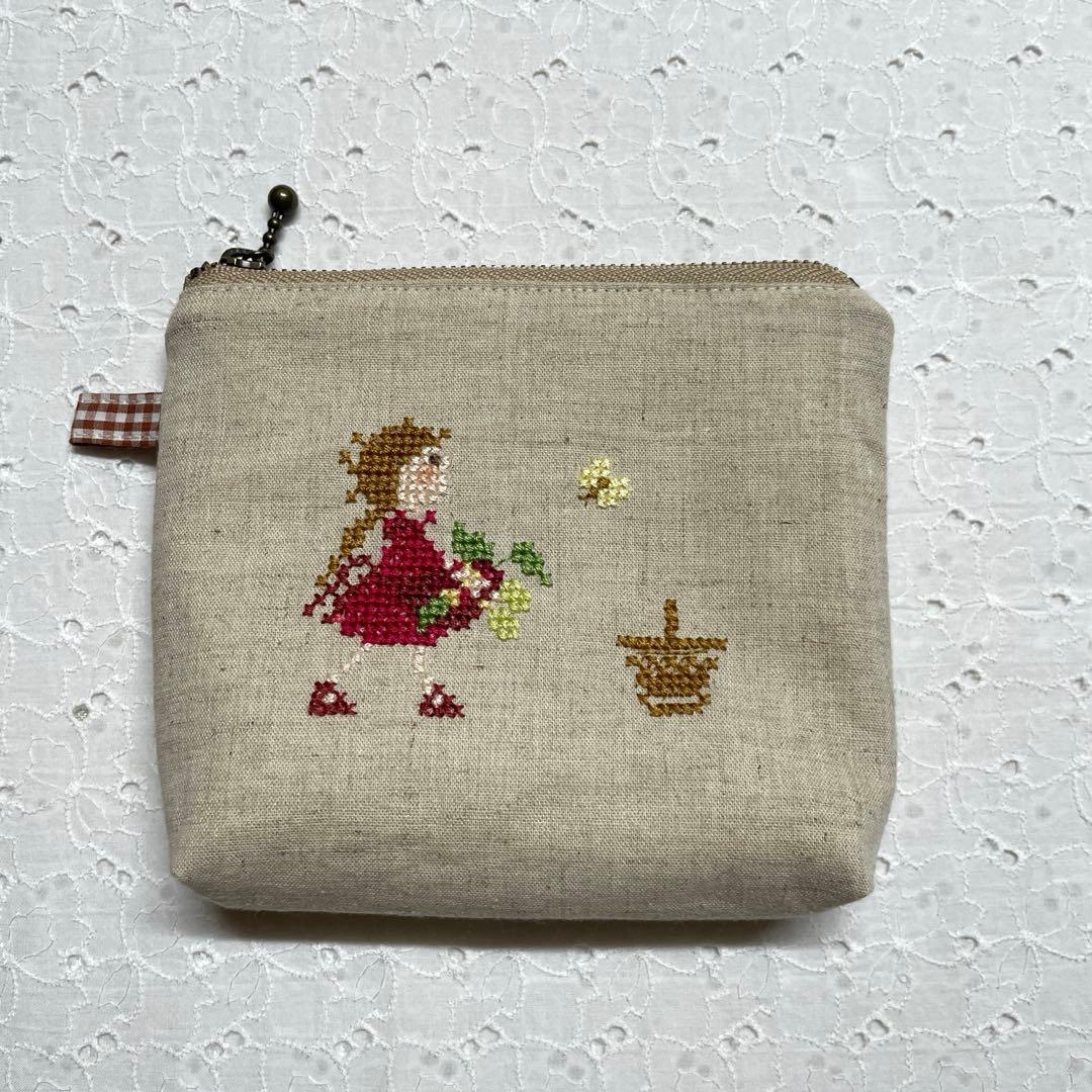 クロスステッチ 完成品 ファスナーポーチ サモイロフ オーダー62