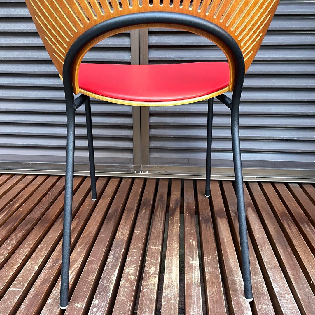 デンマーク　フレデリシア　椅子　ナナディツエル　　赤　2