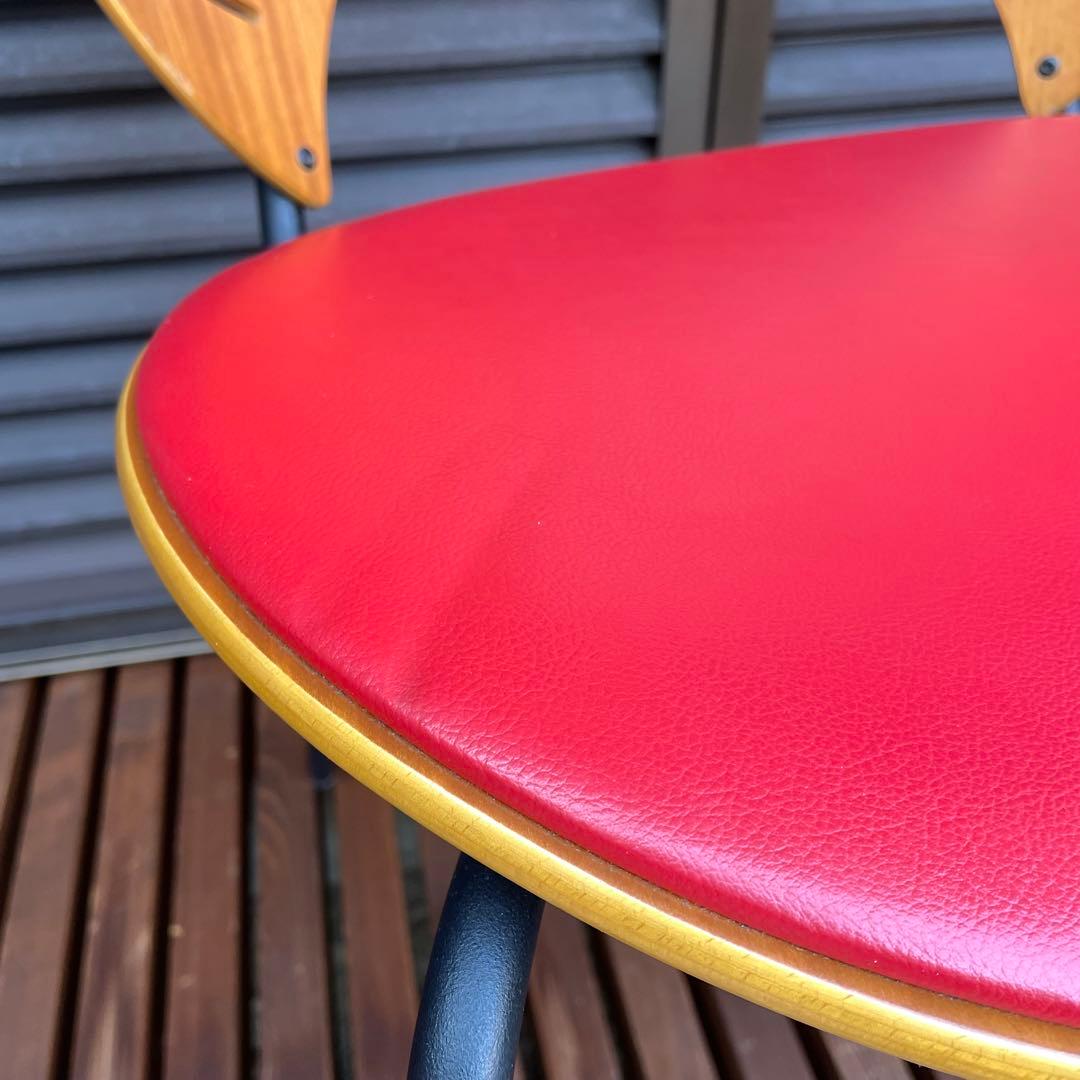 デンマーク　フレデリシア　椅子　ナナディツエル　　赤　2