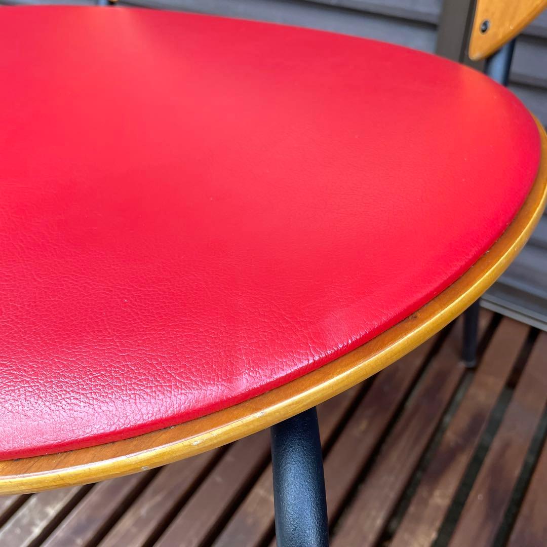 デンマーク　フレデリシア　椅子　ナナディツエル　　赤　2