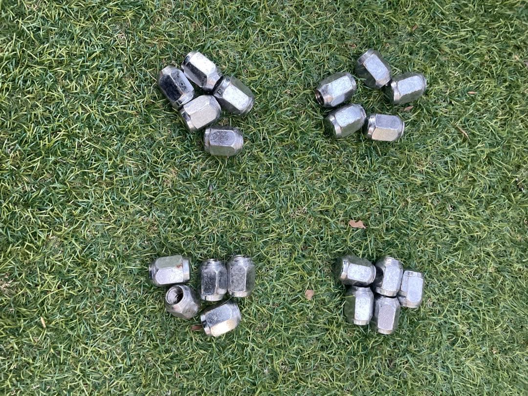 ホイール付スタッドレス 215/60R16 オートバックスオリジナル2018年製