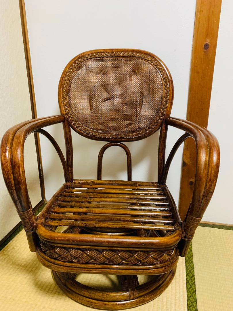 昭和 レトロ アンティーク 大きめ重厚ラタン 高級回転式1人掛けチェア