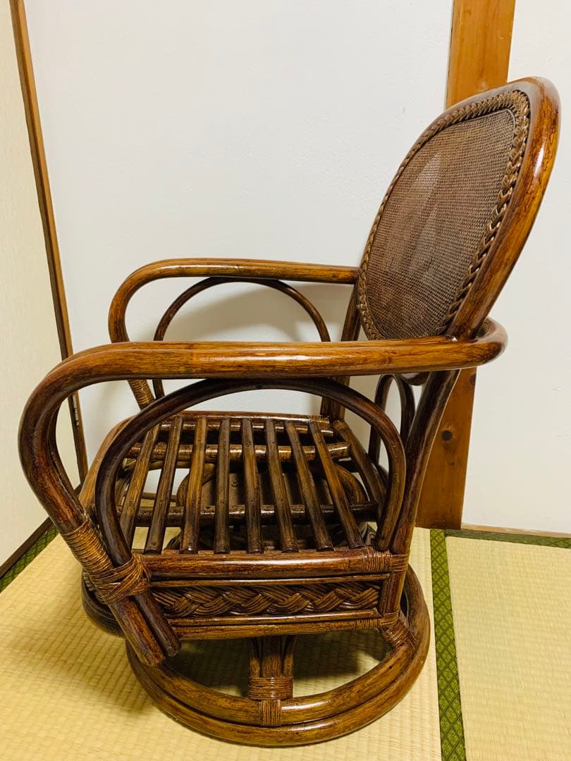 昭和 レトロ アンティーク 大きめ重厚ラタン 高級回転式1人掛けチェア