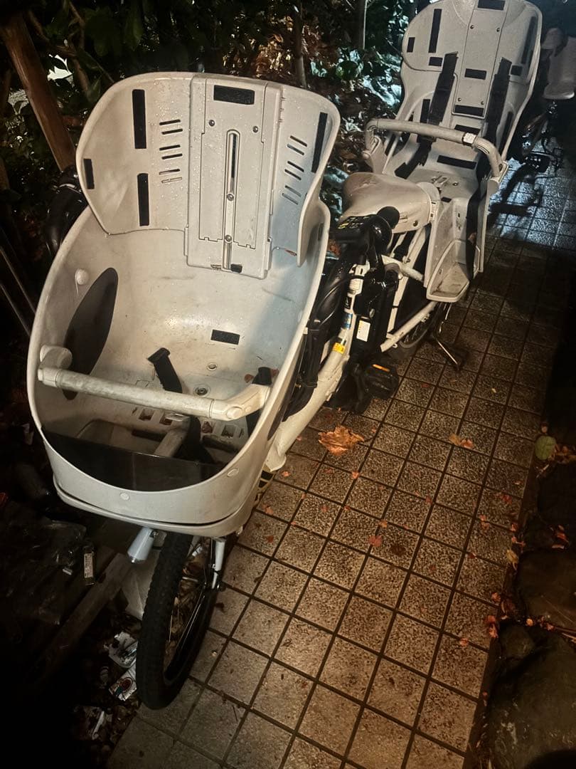 江東区　直接引き取り　チャイルドシート付き電動アシスト自転車 ビッケ　ジャンク