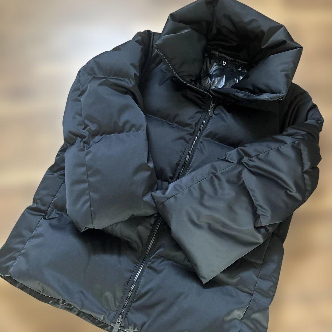 【美品】ユニクロジル・サンダーコラボブラックの「+J」ダウンボリュームジャケット