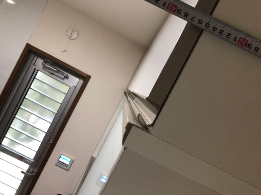 綾野食器棚の上置き　幅約180cm