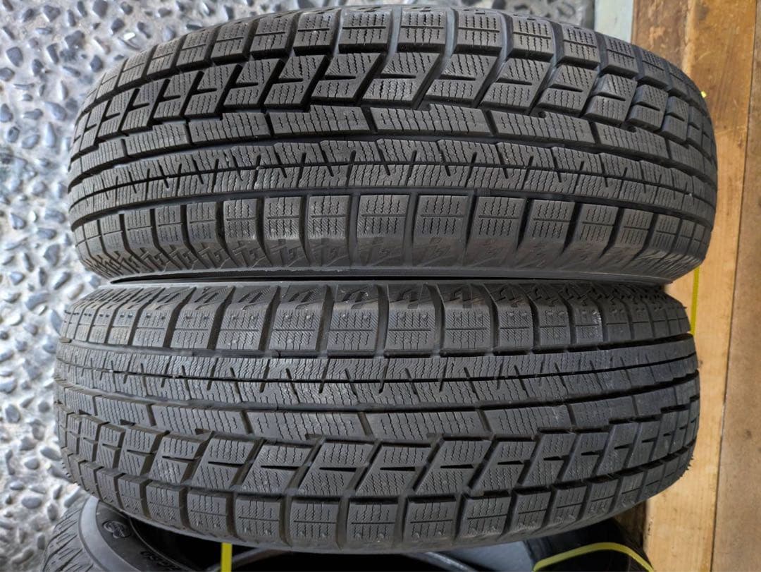 ￼YOKOHAMA スタッドレスタイヤ 13インチ