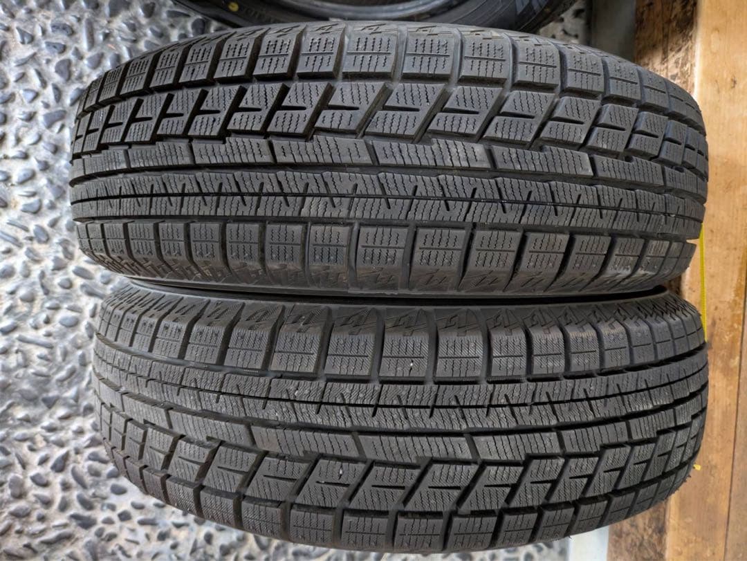 ￼YOKOHAMA スタッドレスタイヤ 13インチ
