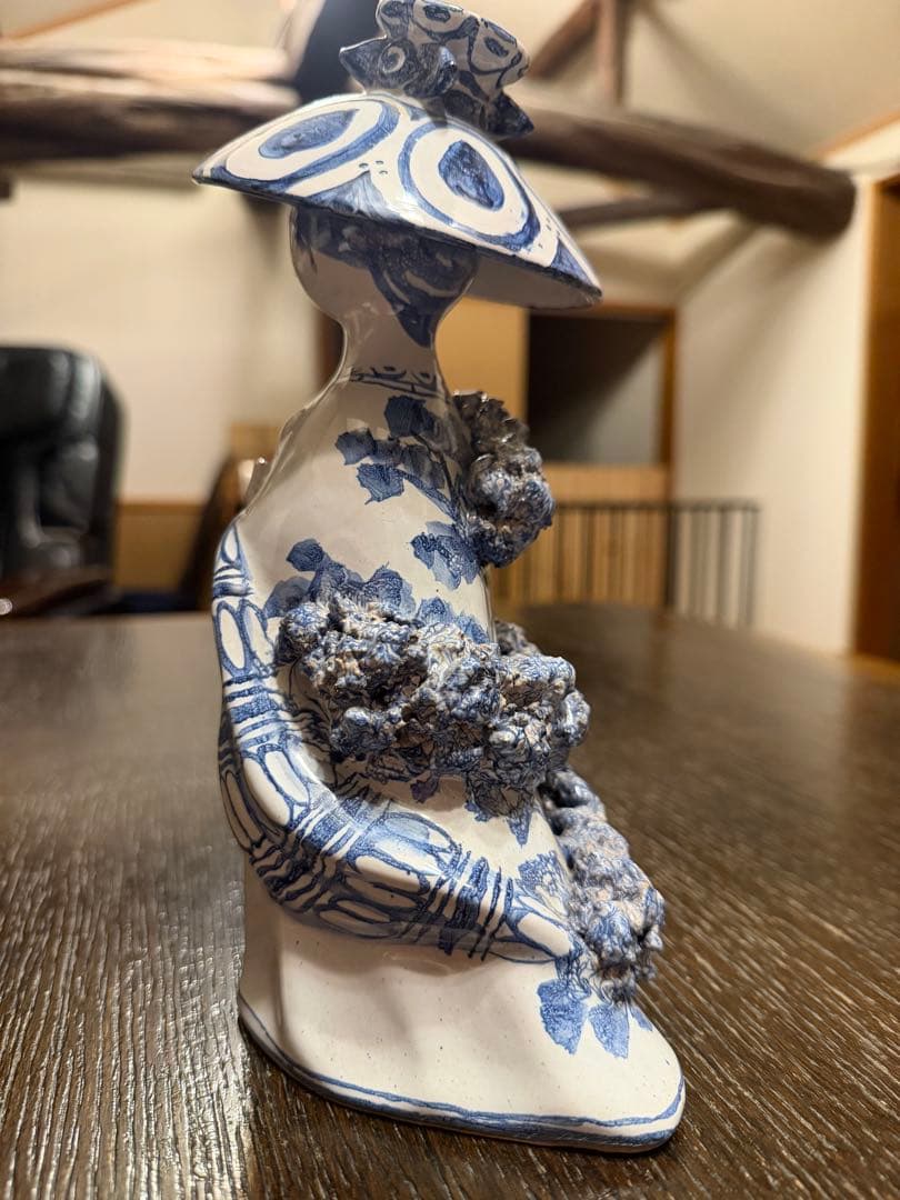 ビヨンヴィンブラッド　陶器人形