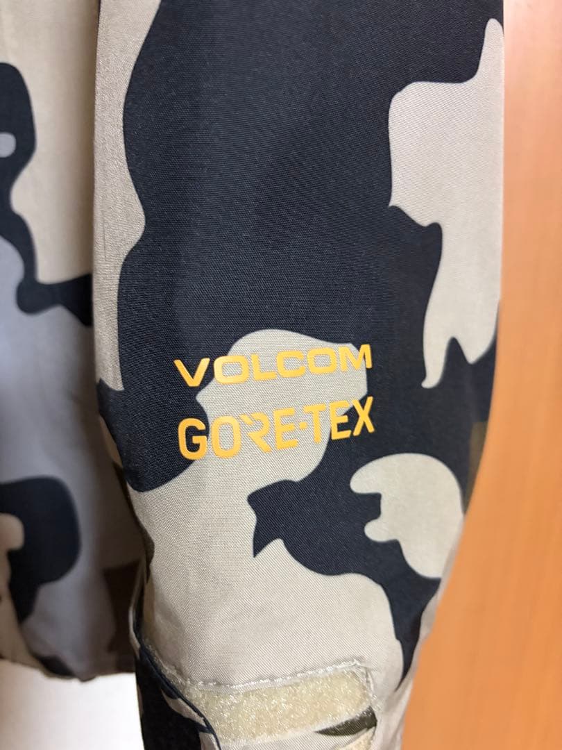 VOLCOM GORE-TEX 迷彩ジャケット