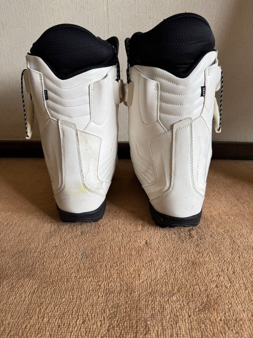 DEELUXE スノーボードブーツ 男性用 ホワイト/ブラック