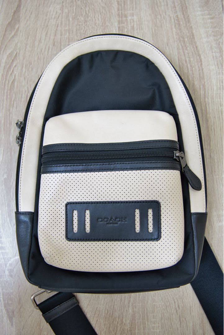 極美品　オフホワイトcoach コーチ　ボディバッグ　レザー　ナイロン　メンズ