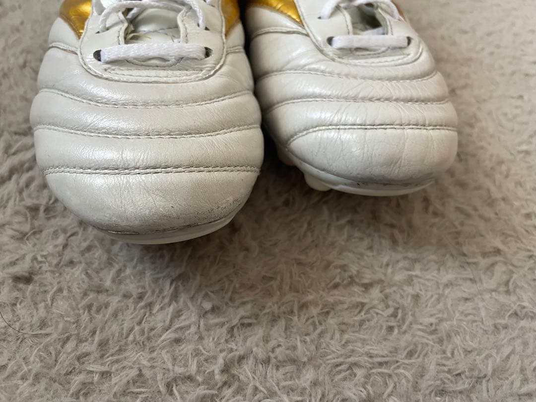 サッカースパイク　ミズノ　モレリア2JAPAN ビクトリーゴールド