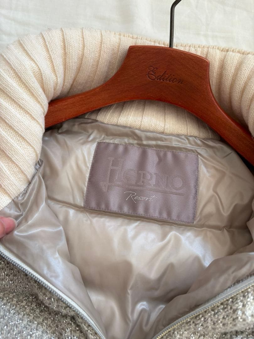 1シーズン着用◇ヘルノ　HERNO ダウンコート