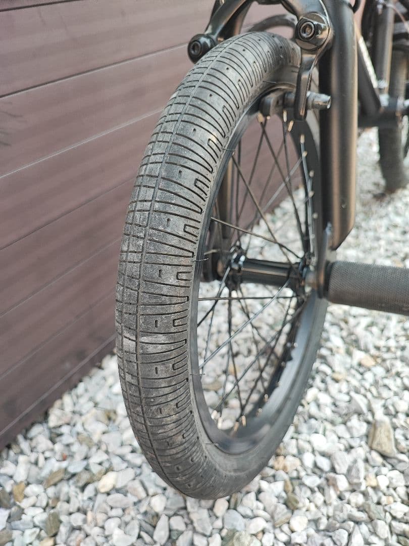 aresbikes キッズ 16インチ　STN BMX 黒