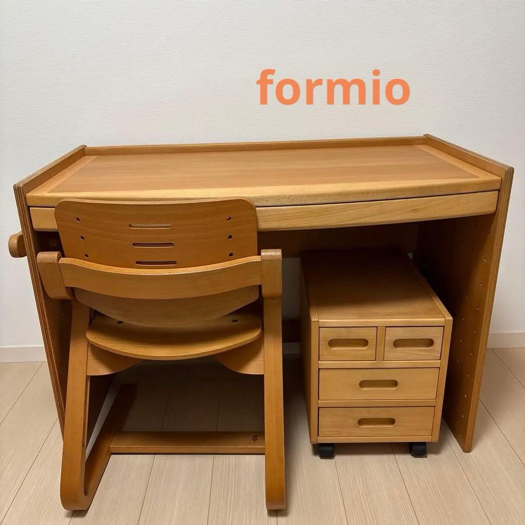formio フォルミオ 子ども用学習机・椅子セット①
