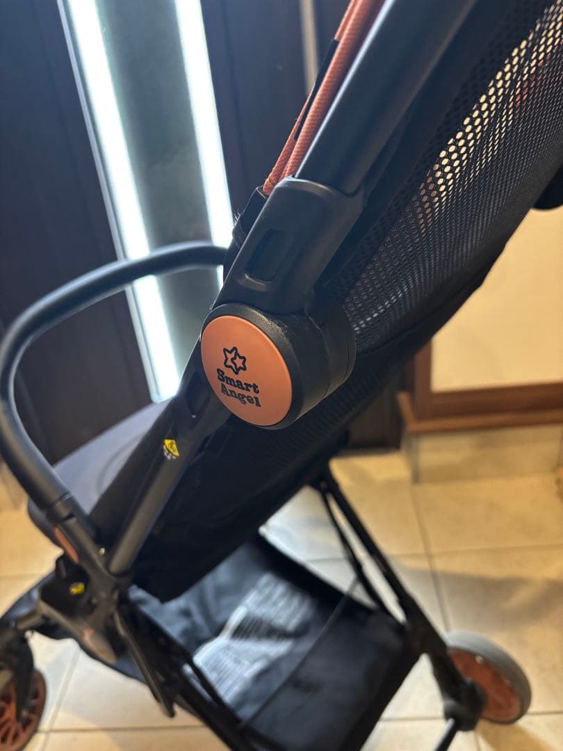 コンパクトベビーカー　西松屋