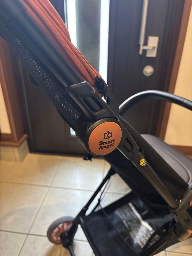 コンパクトベビーカー　西松屋